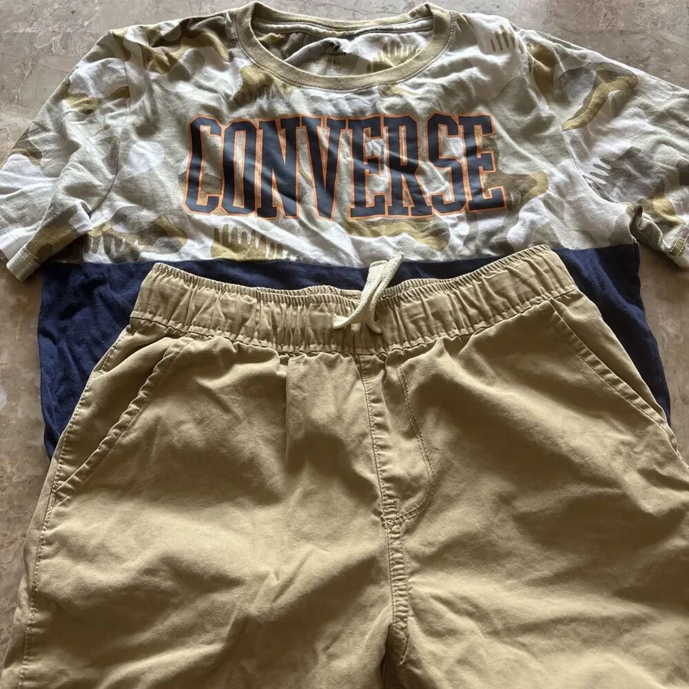 Converse T Shirt  Color Block Youth Boys Large 12-13 Years  Comes With Shorts 12